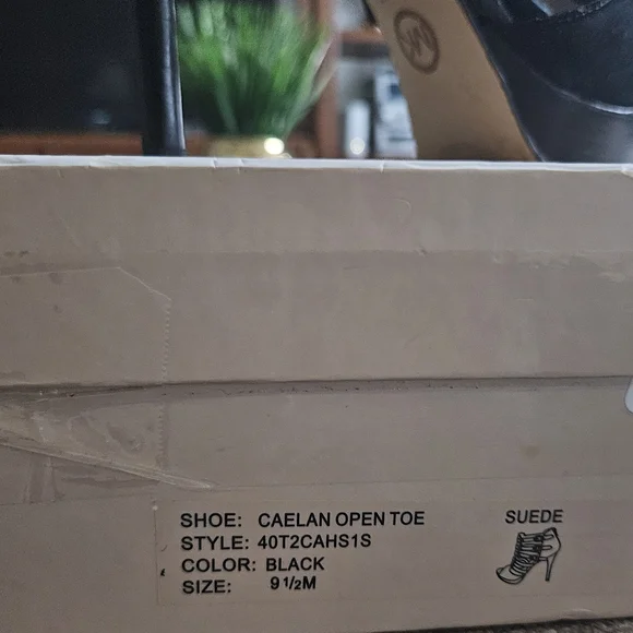 Michael Kors Elegant Black Strappy Heels - Picture 4 of 5